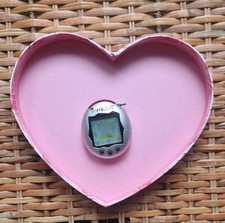 Tamagotchi Connection 2004 V2