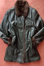 DAMEN NAPPALEDER KURZE MANTEL