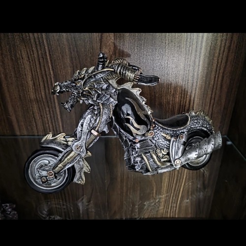 Fantasy motorrad statue - fantasy,