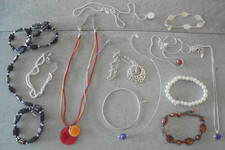 Yves Rocher LBVYR 12 x Schmuckteile in verschiedenen Designs Konvolut Nr. 7036