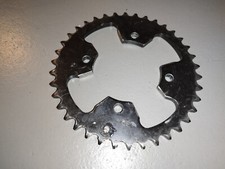 Triton 450, hinteres Kettenrad 38 Zähne + DID Kette 100 Glieder (größe 530er)