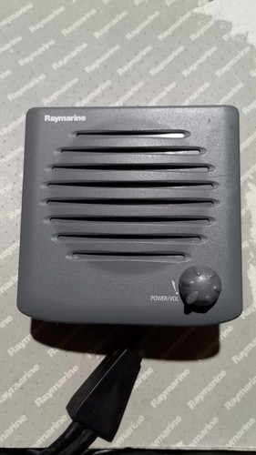 Raymarine ray240e vhf radio - raymarine,