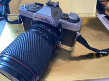 Minolta XG-9 mit Objektive