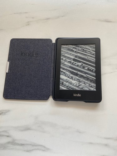Kindle paperwhite ebook reader - paperwhite,