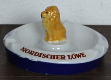 WERBE-ASCHER MIT LÖWEN-FIGUR