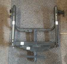 Audi A4 S4 RS4 b5 Recaro Sitzkonsole Fahrerseite 85.94.17