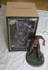 Verkauf Underworld  Lycan Statue  sehr gut erhalten ,  ansehen  u. lesen !!