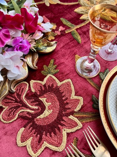 Traumhafte tischdecke rot - -,