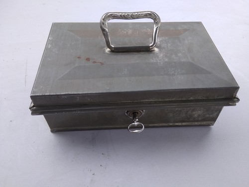 Alte geldkassette metall - geldkassette,