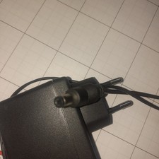 Netzteil , 15V. 1,2A