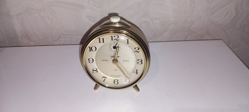 Alter mechanischer wecker - alter,