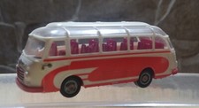 Brekina    xxxx    (1:76)   SETRA S6  KASSBOHRER Reisebus rot / beige