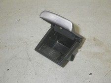 Aschenbecher vorne 68800-9F000