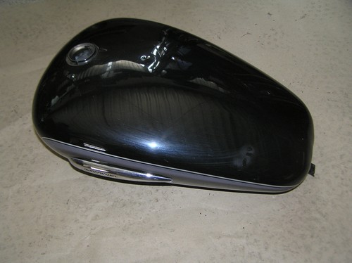 Suzuki 800 tank fuel - suzuki, vs