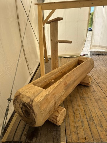 Holzbrunnen baumstamm - holzbrunnen,