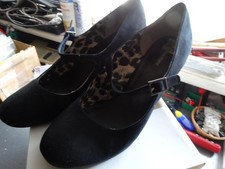 Damenpums schwarz gebraucht