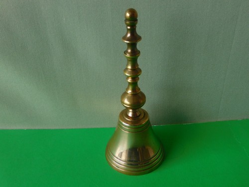 Kleine ältere handglocke - kleine,