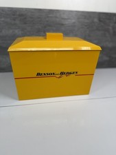 Retro benson hedges - &,
