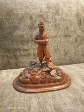 K.u.K. Soldat i. Uniform Skulptur Figur 1.Welkrieg Abzeichen Orden Schirmmütze