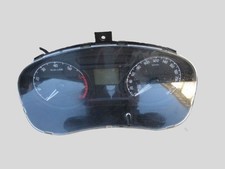 SKODA FABIA COMBI (545) 1.2 Tacho Tachometer Kombiinstrument Tacho 5J0920801B