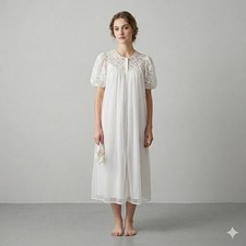 Vintage 60s Queentex White