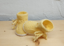 Babyschuhe, gestrickt