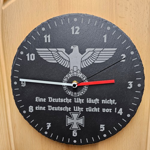 Eine deutsche wanduhr aus - deutsche,