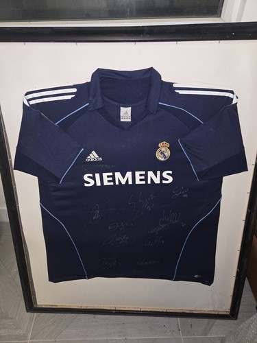 Signiertes real madrid - real,