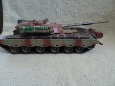 Panzer ZTZ99 MBT 1:16 (China) von HengLong