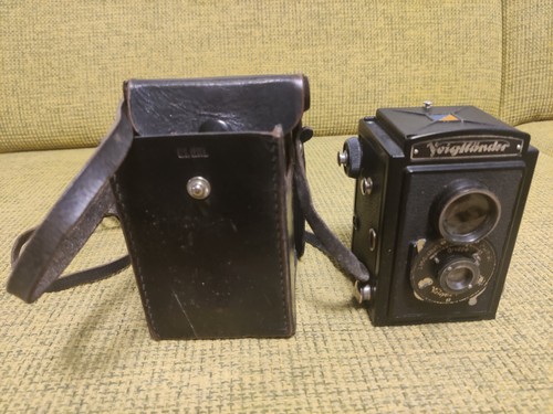 Voigtländer brillant tlr - -,