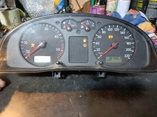 0027 Tacho Kombiinstrument VW Passat 3B 1,9 MFA VDO 3B0919881N 187651 km