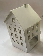 Haus aus blech Windlicht für Teelicht 10 x 10 x 20 cm weiß unbenutzt