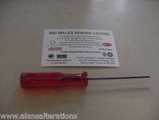 BRUDER OVERLOCKER NADELWECHSEL