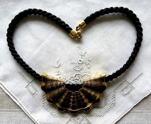 Collier schwarze - collier,