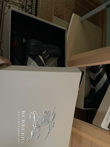 Burberry holloway med buckle - burberry,