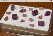 Saphir und Rubin Madagaskar Roh Edelstein Konvolut RZ 28