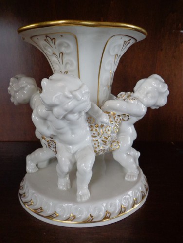 Putto mit vase - 4,
