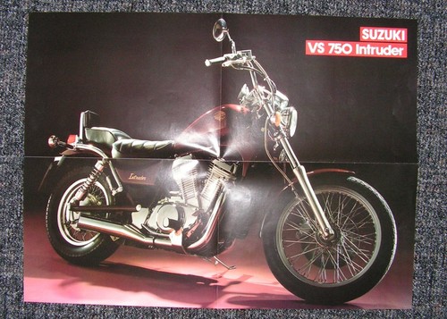 Suzuki 750 intruder - vs,