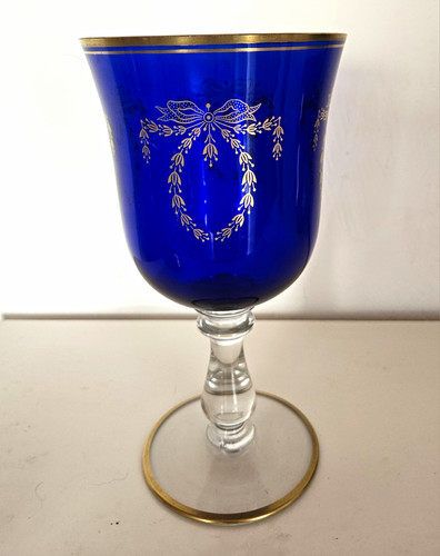 Kelchförmige vase aus - kelchförmige,
