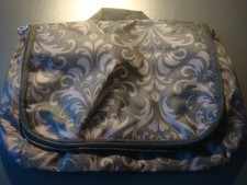 Waschbeutel  zum Hängen - NEU  -  19x20cm