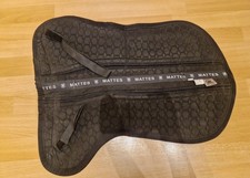 Mattes Sattelpad mit