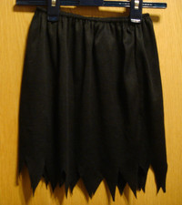 Kostüm / Halloween Kinder Hexe schwarzer Rock  4-6 Jahre 104/110