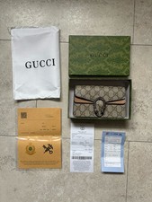 kleine schöne Frauentasche