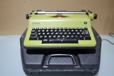 Schreibmaschiene Olympia Monica de Luxe/defekt