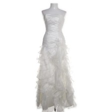 May Queen, Hochzeitskleid