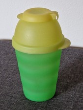 TUPPERWARE Shake-It