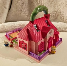 HELLO KITTY Haus mit 3 Figuren und Möbel Mini klappbar wie NEU