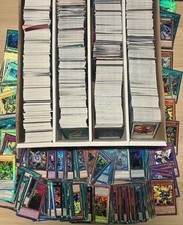Yugioh - Sammlung mit 1500 Karten und viele Holos / viele Staples - Zufall