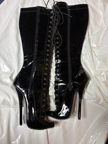 Schnürstiefel extreme high