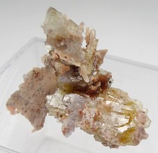 BARYT Honigfarben an Fluorit